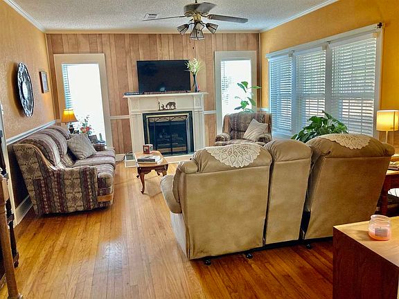 4th image of 2067 County Road 4223