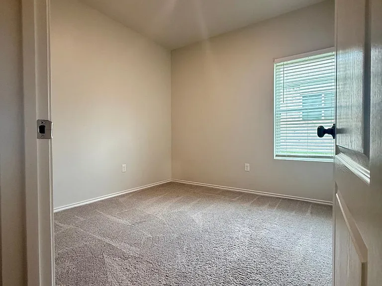 1128 Mission Creek Dr — Photo 13