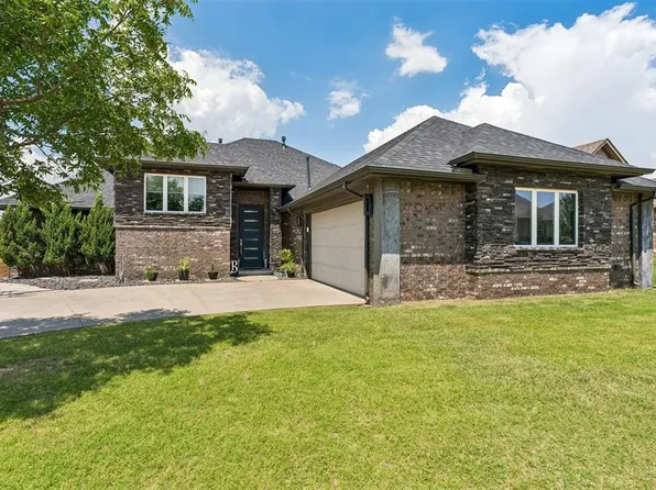 17336 Shadow Hawk Ln, Edmond, OK 73012