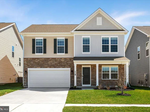 118 Clerkenwell Dr, Stephens City, VA 22655