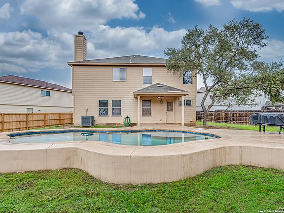 2nd image of 10703 Rivera Cove