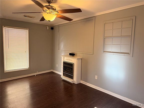 4th image of 2715 Deerfield Ln
