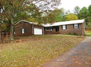 925 Cecile Dr, Oxford, AL 36203