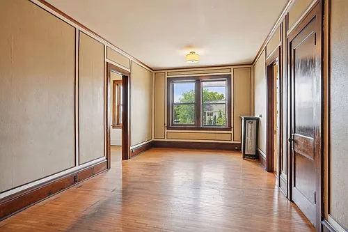 1426 West 31st Street Photo 1