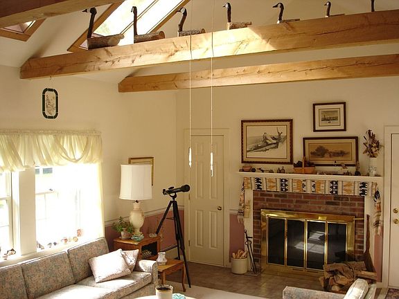 FP LR w/ exposed beam ceiling