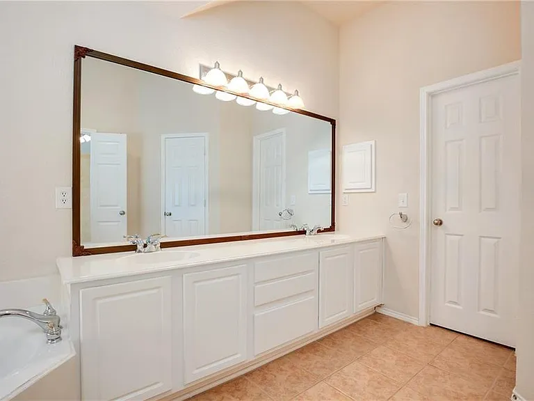 11234 La Cantera Trl — Photo 20