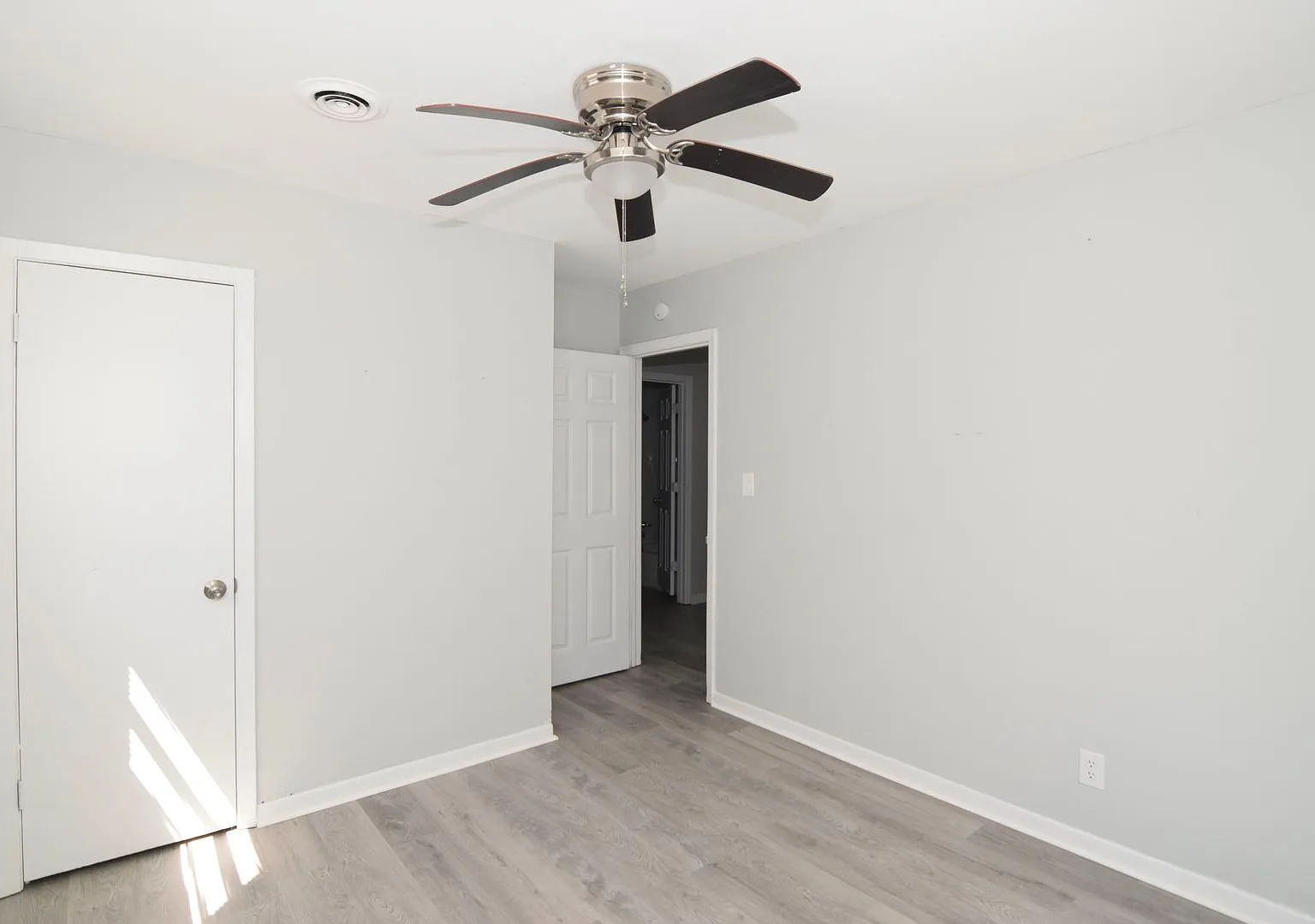 Charming 3BR/2BA Home You Don't Want to Miss! — Photo 4