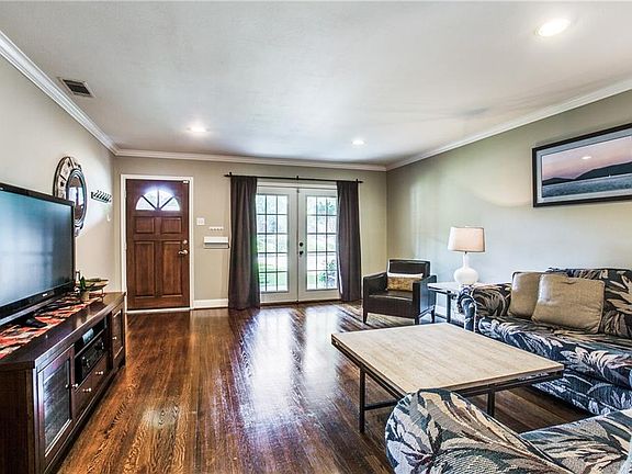 5th image of 9775 Twin Creek Cir