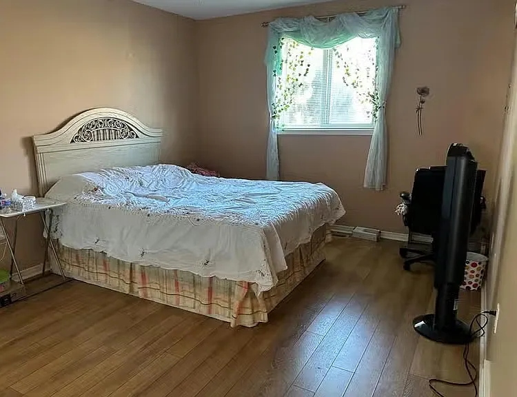 3262 Daytona Ave — Photo 5