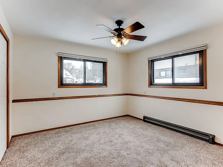 Mark Court Apartments — Photo 15