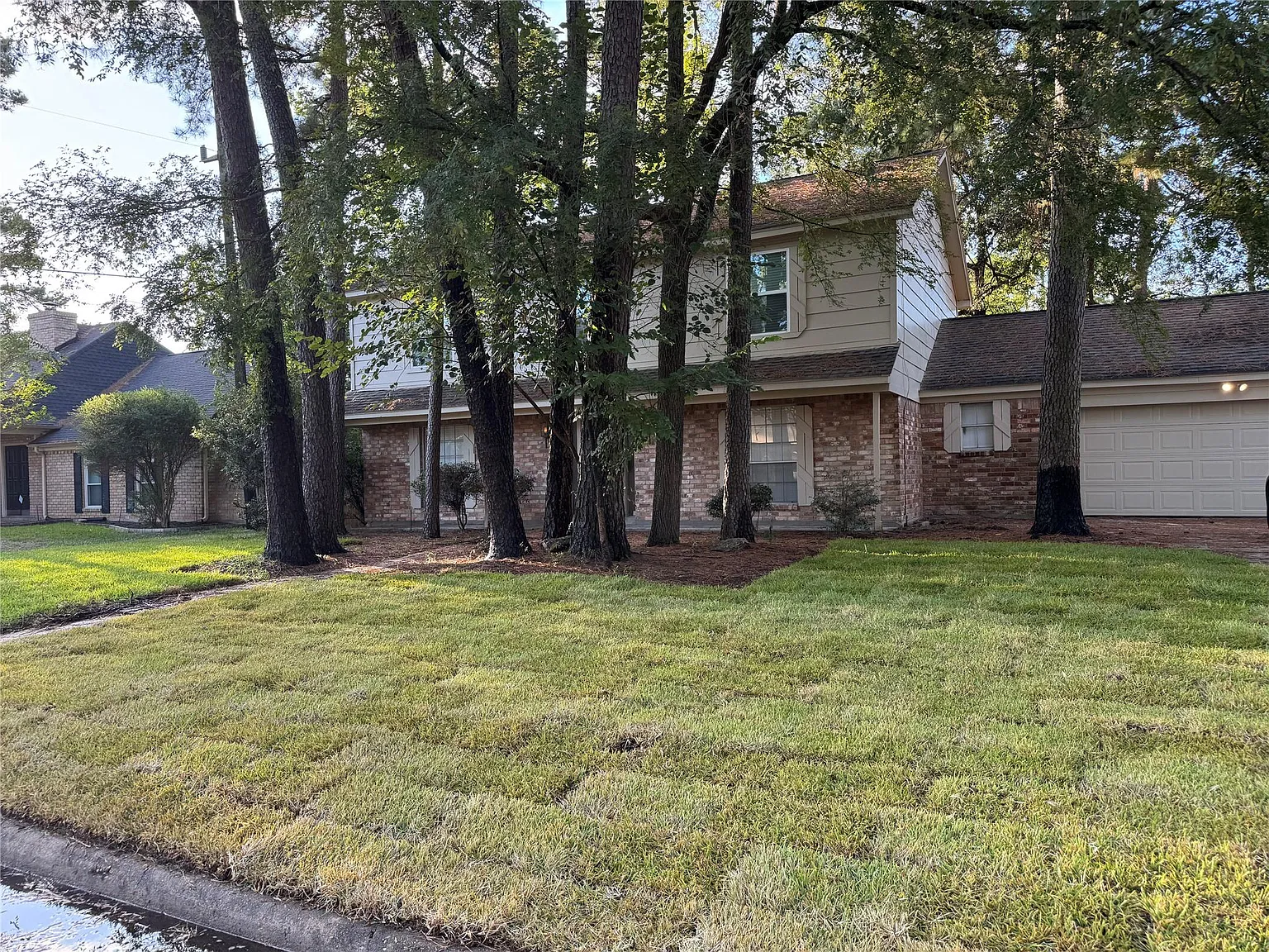 4 bed, 2.5 bath, 2436 sqft, $2,600 — Photo 3