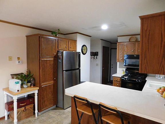 5th image of 2542 Oak Forest Dr