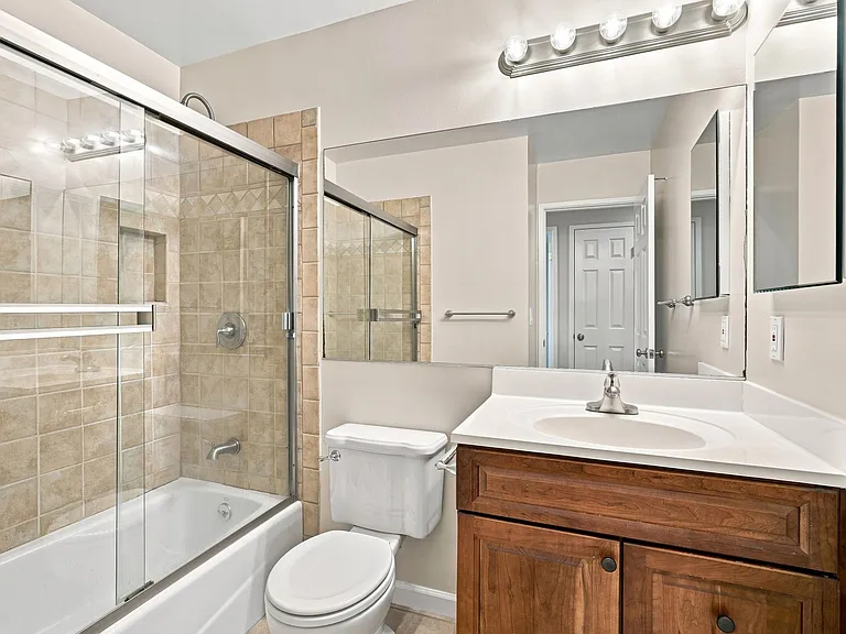 522 Lanning Ct — Photo 12