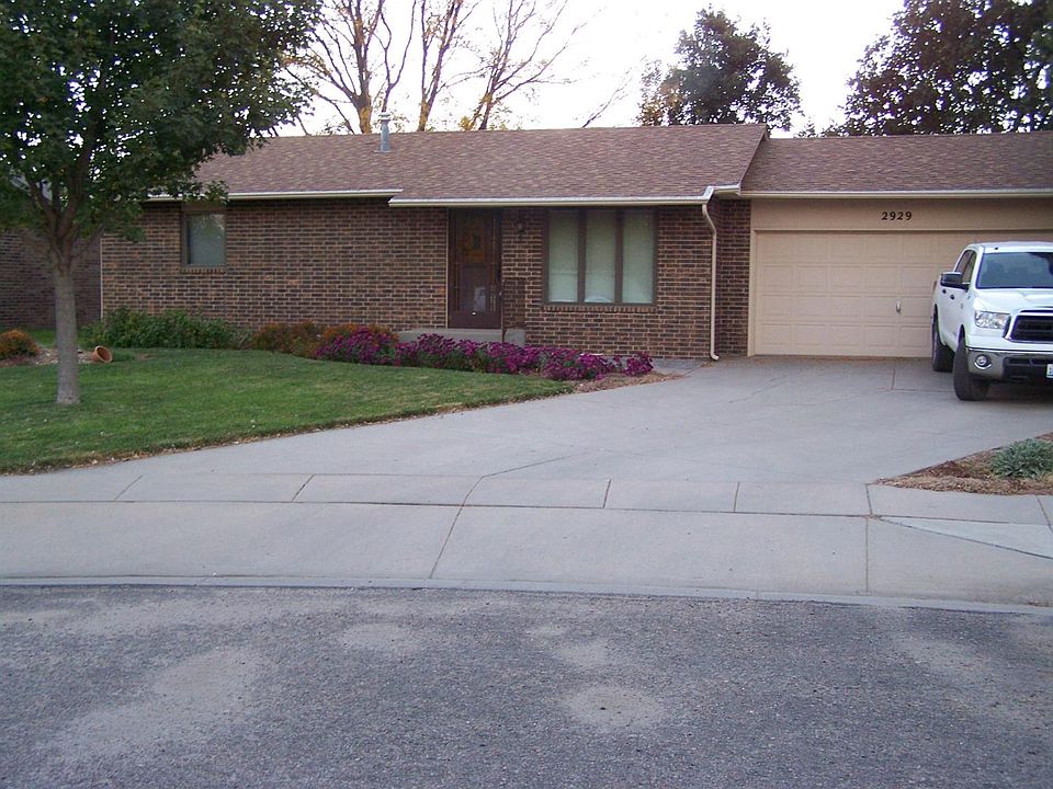 1st image of 2929 Windmill Dr