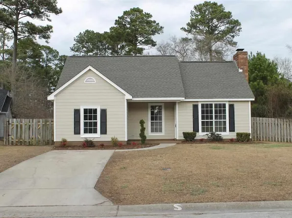 108 Honey Tree Ct, Midway Park, NC 28544
