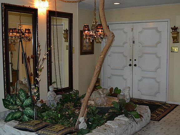 2nd image of 3215 La Quinta Dr