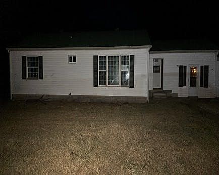1st image of 200 E Riddle Rd