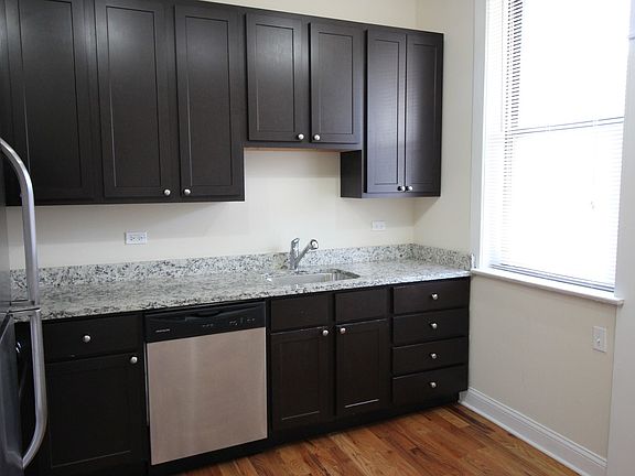 3rd image of 1301 W Columbia Ave #6718-1