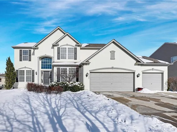 22432 W 113th Ter, Olathe, KS 66061