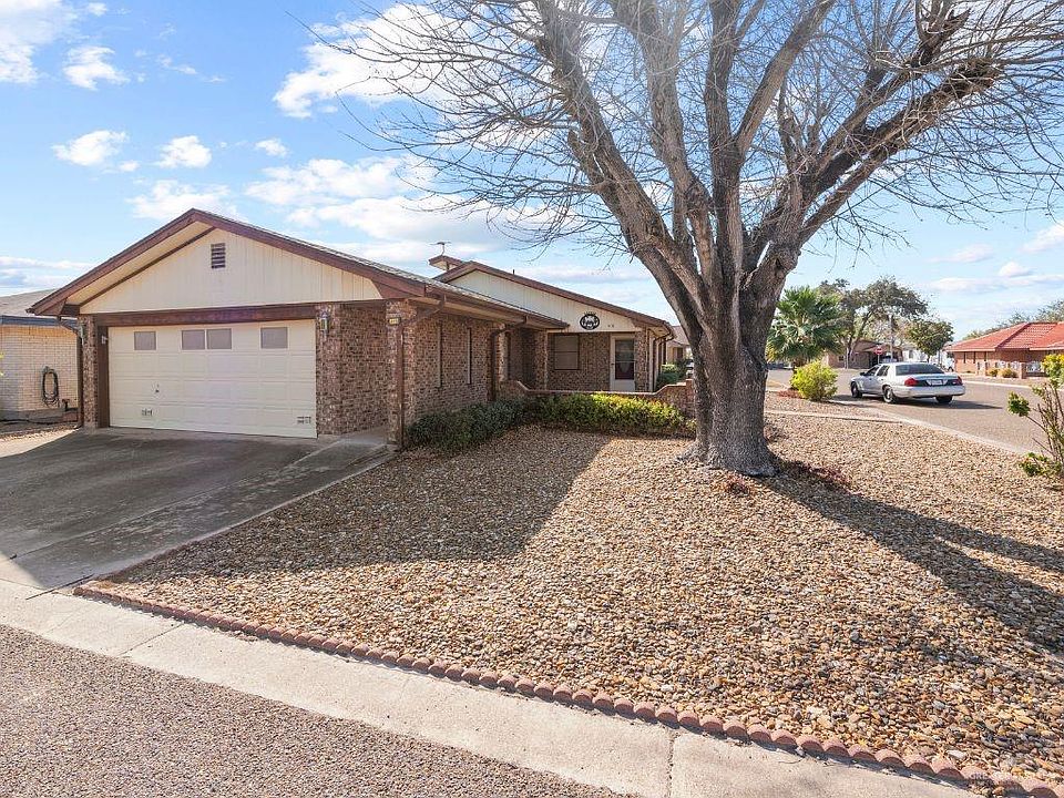 1st image of 418 Aquarius St