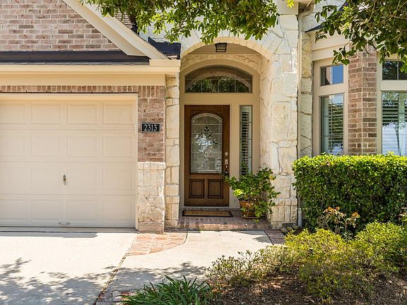 4th image of 2313 Lilac Breeze Ln