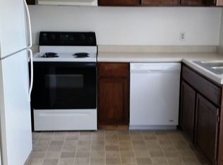 328 Morris St, Pewaukee, WI 53072