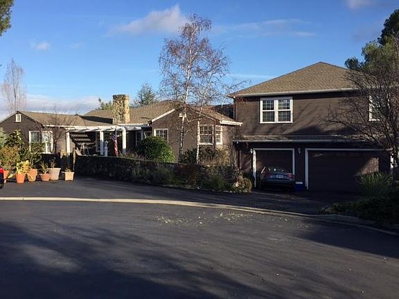 3rd image of 8 Rock Creek Ct