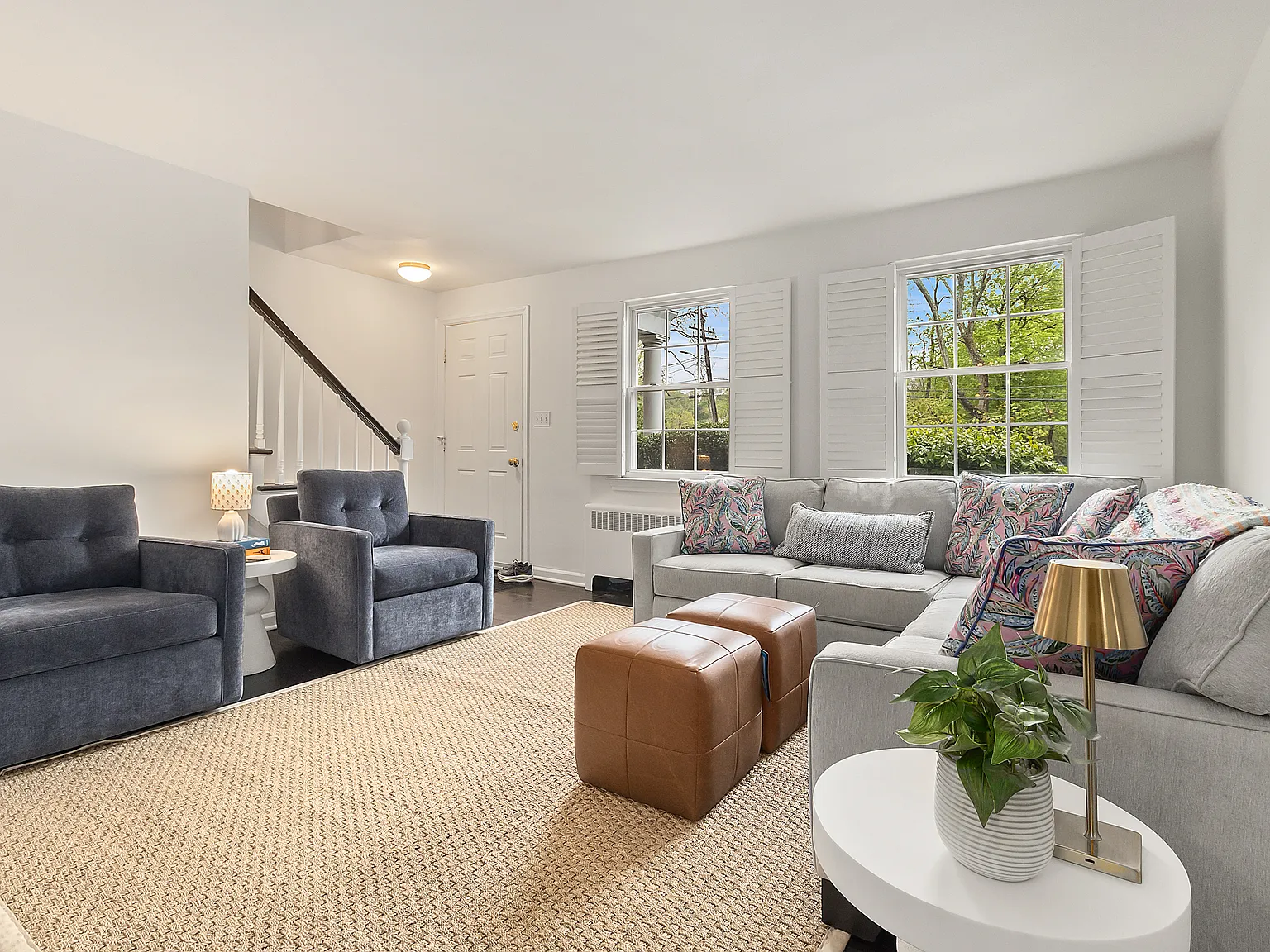2 bed, 1872 sqft, $4,300 — Photo 1