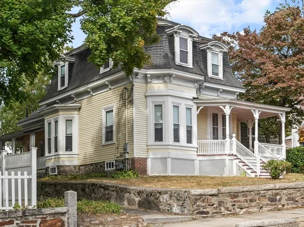 120 E Haverhill St, Lawrence, MA 01841