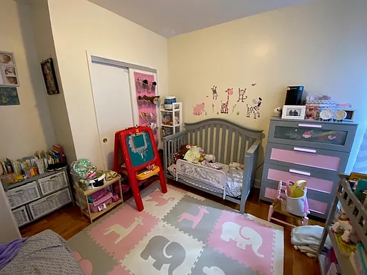 Rented by Mdays Realty | media 39