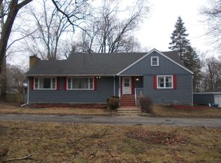 11942 S 70th Ave, Palos Heights, IL 60463
