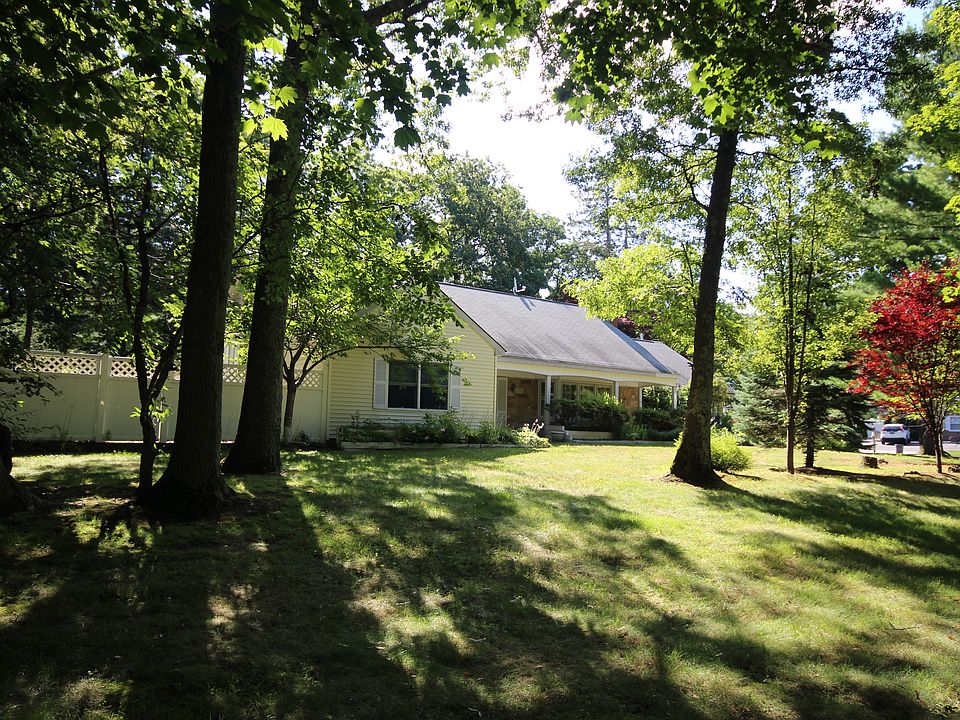 1st image of 41 Pembrook Dr