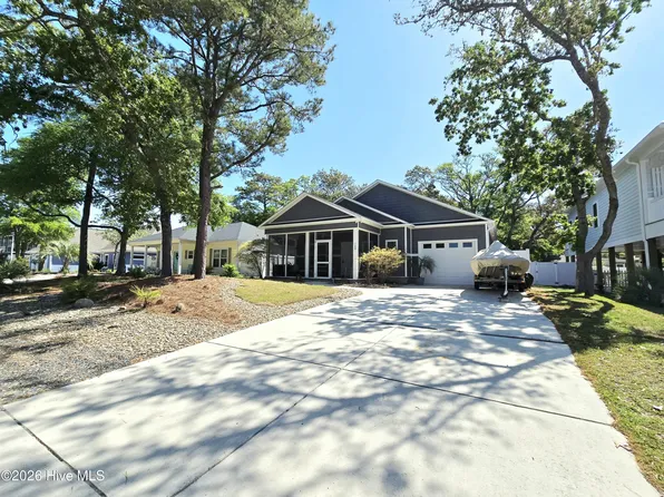108 NE 36th Street, Oak Island, NC 28465