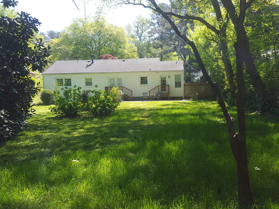 2nd image of 1626 Anita Pl