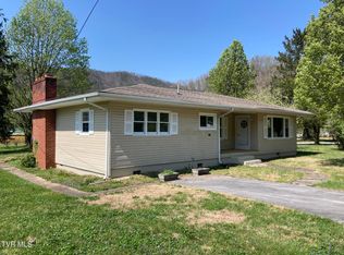 124 Cates Cor, Hampton, TN 37658