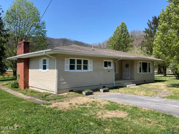 124 Cates Cor, Hampton, TN 37658