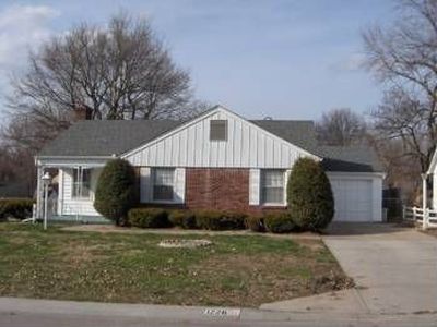 1226 W 25th Ter S, Independence, MO, 64052