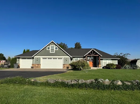 901 Hollow Creek Ln, Yakima, WA 98908