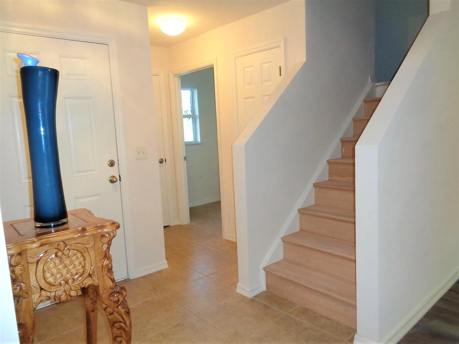 3 bed, 2.5 bath, 1594 sqft, $2,100 — Photo 4
