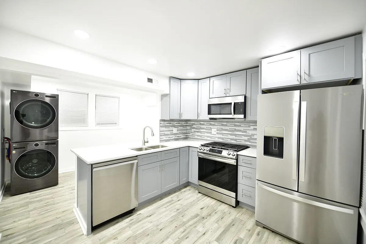 Building Photo - 6729 S Langley Ave #1