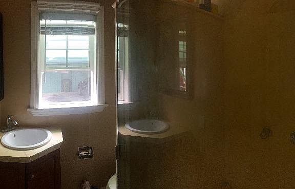 2nd image of 110 Vista Pl APT 3