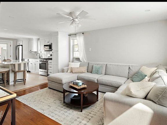 4th image of 180 Tudor St