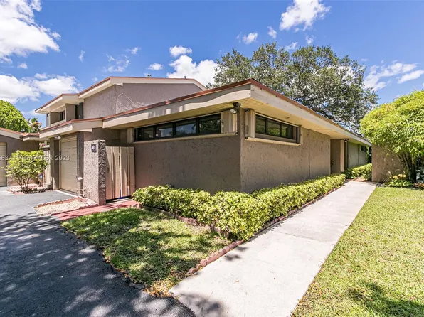 901 Saint Andrews Rd #10, Hollywood, FL 33021