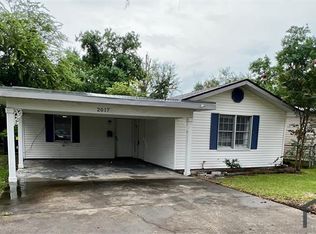 2017 8th St, Port Neches, TX 77651