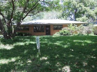 1728 Vaughn Dr, Manhattan, KS 66502