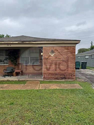 2412 Charjean Photo 1