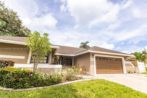 8775 SW 57th St Photo 1