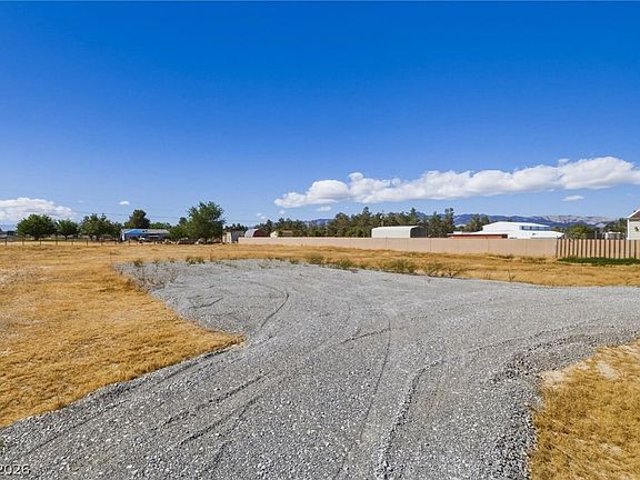3rd image of 4101 Pawnee Pl