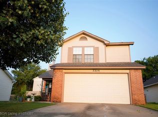 3304 S 68th Cir, Fort Smith, AR 72903