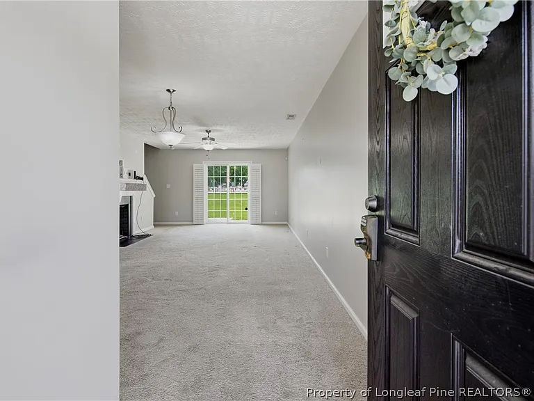 142 Collinwood Dr #821 — Photo 5